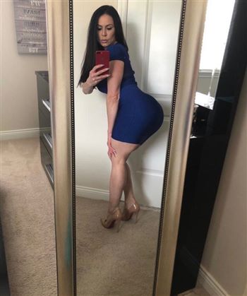 Aşk dolu Zafirah escort